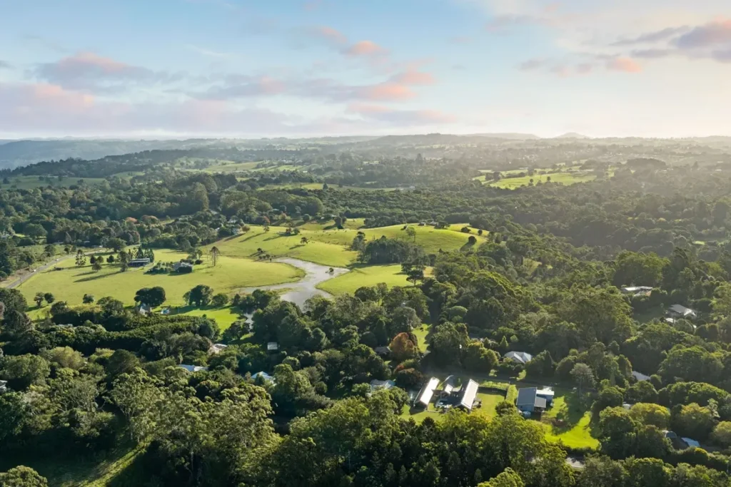 Endeavour 468 Maleny-Location-Drone