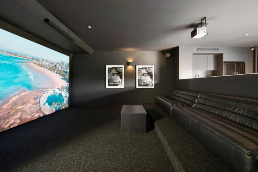 yourtown draw 558 media room