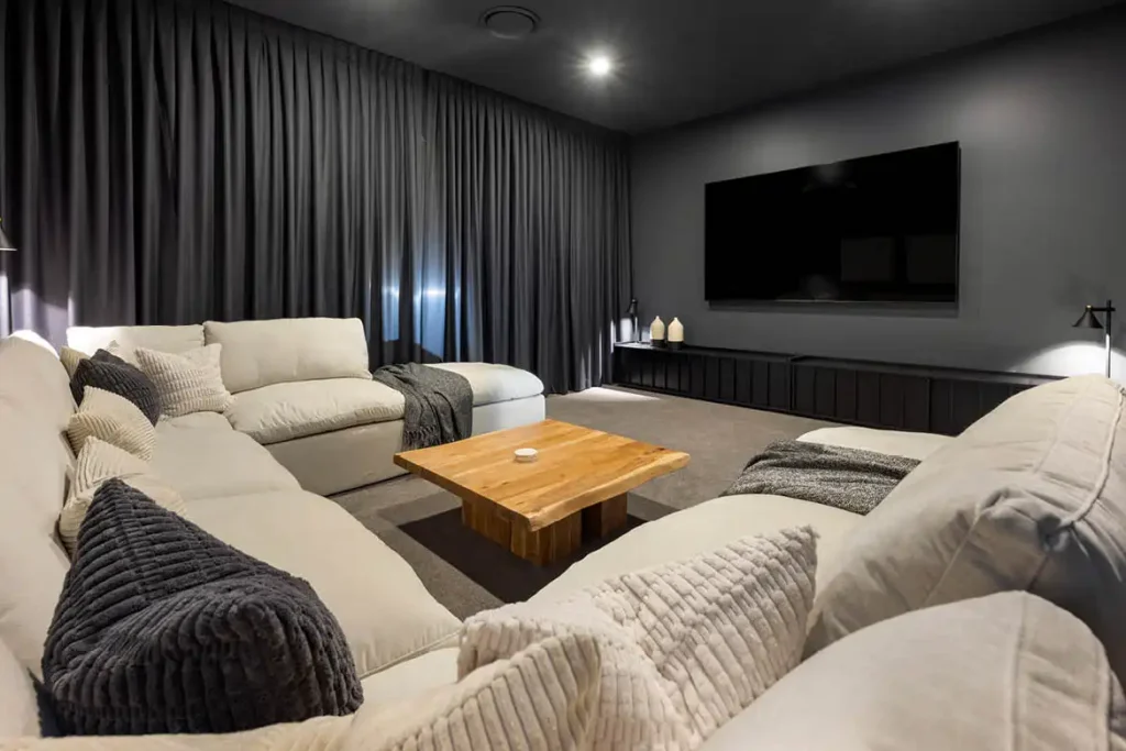 Mater 326 cinema media room