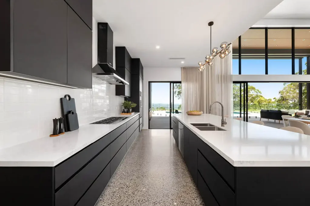 Mater 326 kitchen