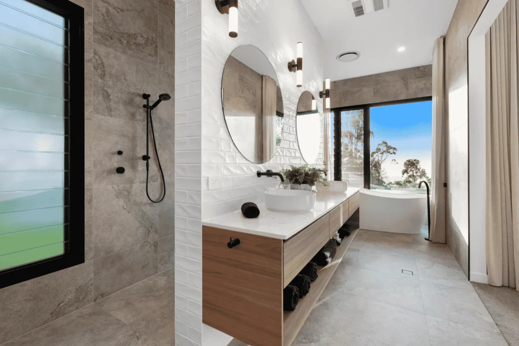 Mater 326 main ensuite