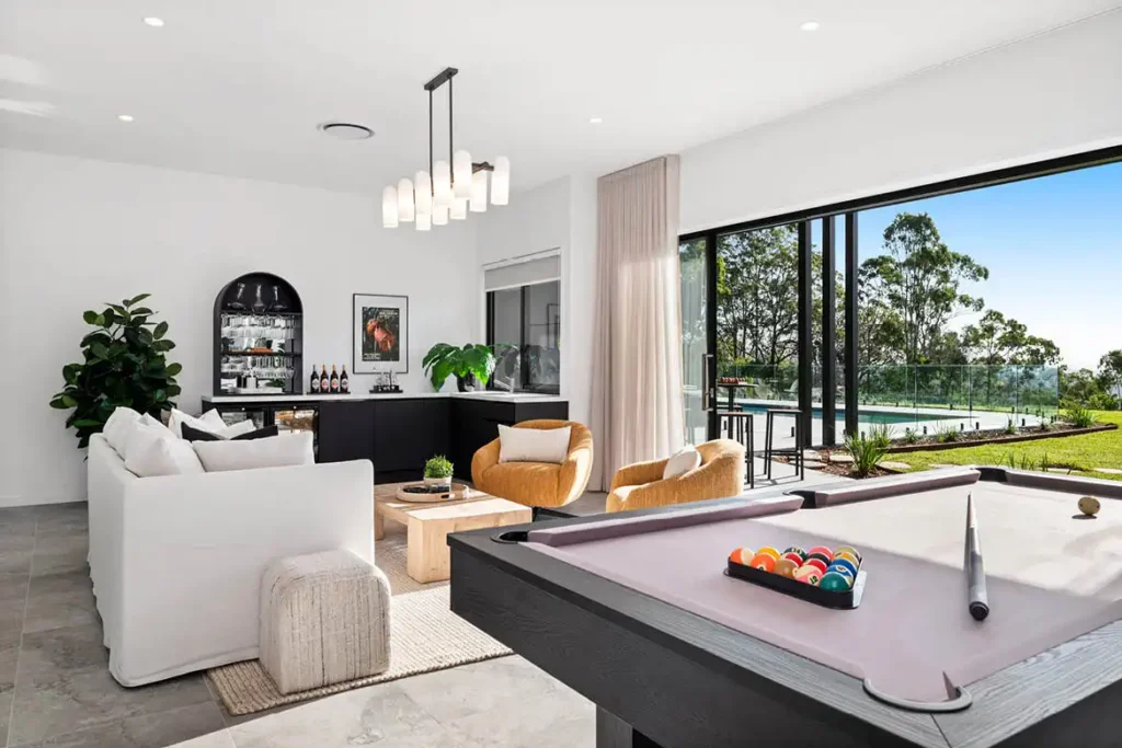 Mater 326 pool room