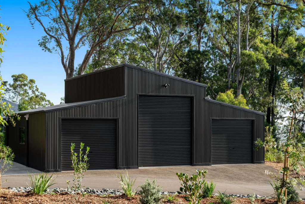 Mater 326 triple shed