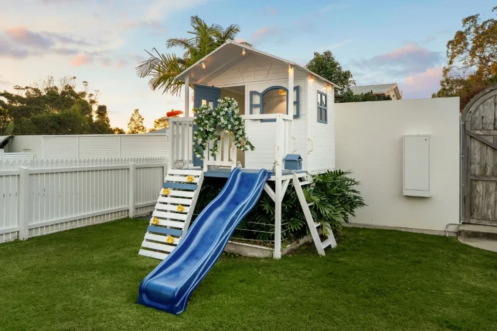 Endeavour Draw 470 Cubby_house