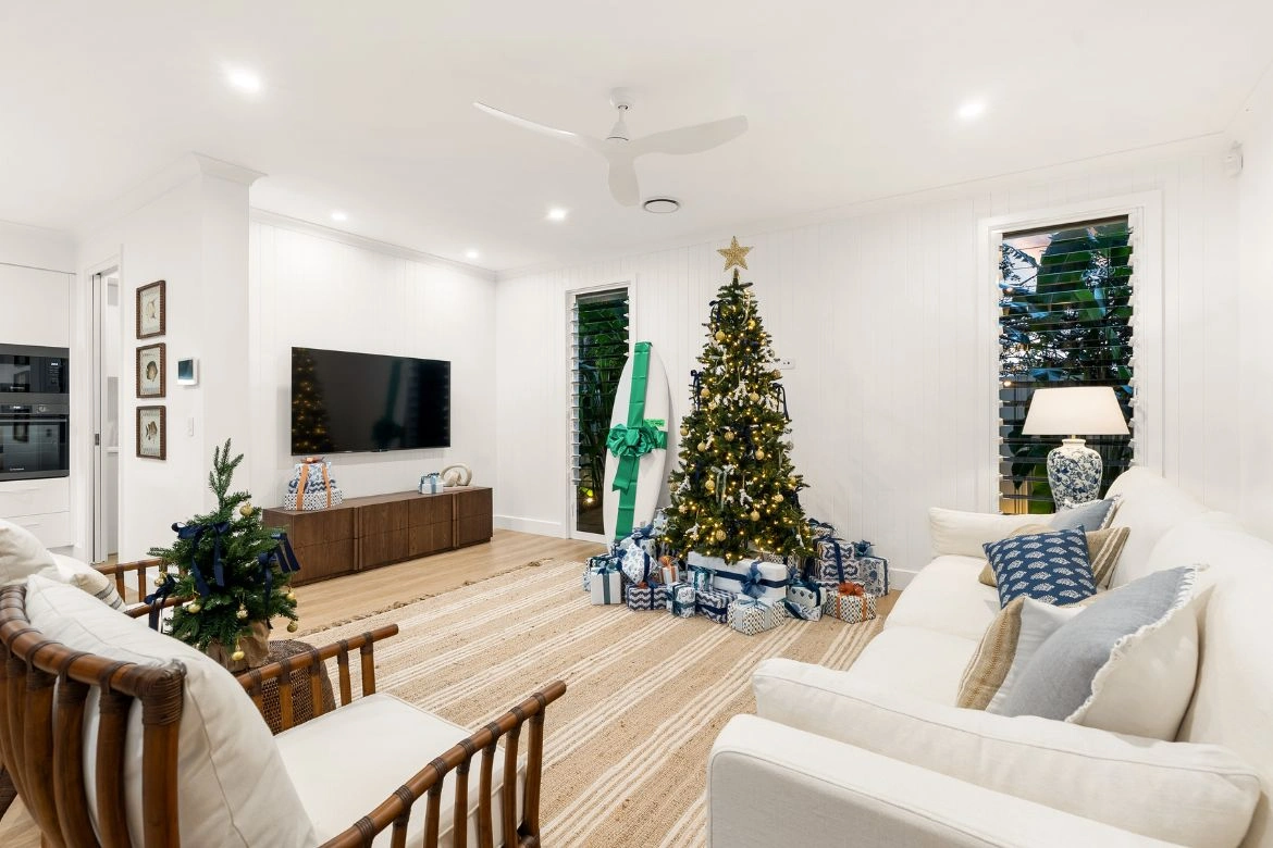 Endeavour Draw 470 Xmas_tree Endeavour Draw 470 Xmas_tree